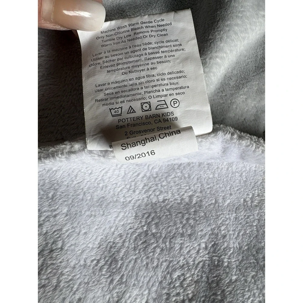 Pottery Barn Kids Gray White Reversible Soft Plush 30x40